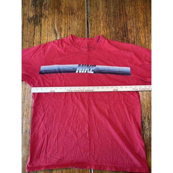 Nike Men's Red T Shirt Retro Size L Large Short Sleeve - Picture 9 of 16